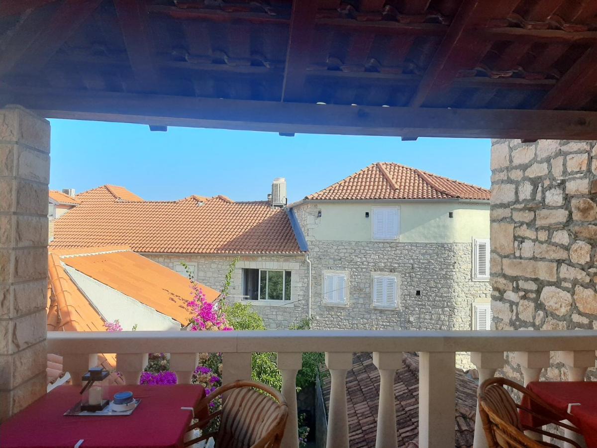 Vila Dora Supetar Apartment Luaran gambar