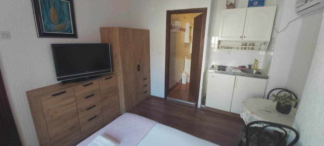 Vila Dora Supetar Apartment Luaran gambar