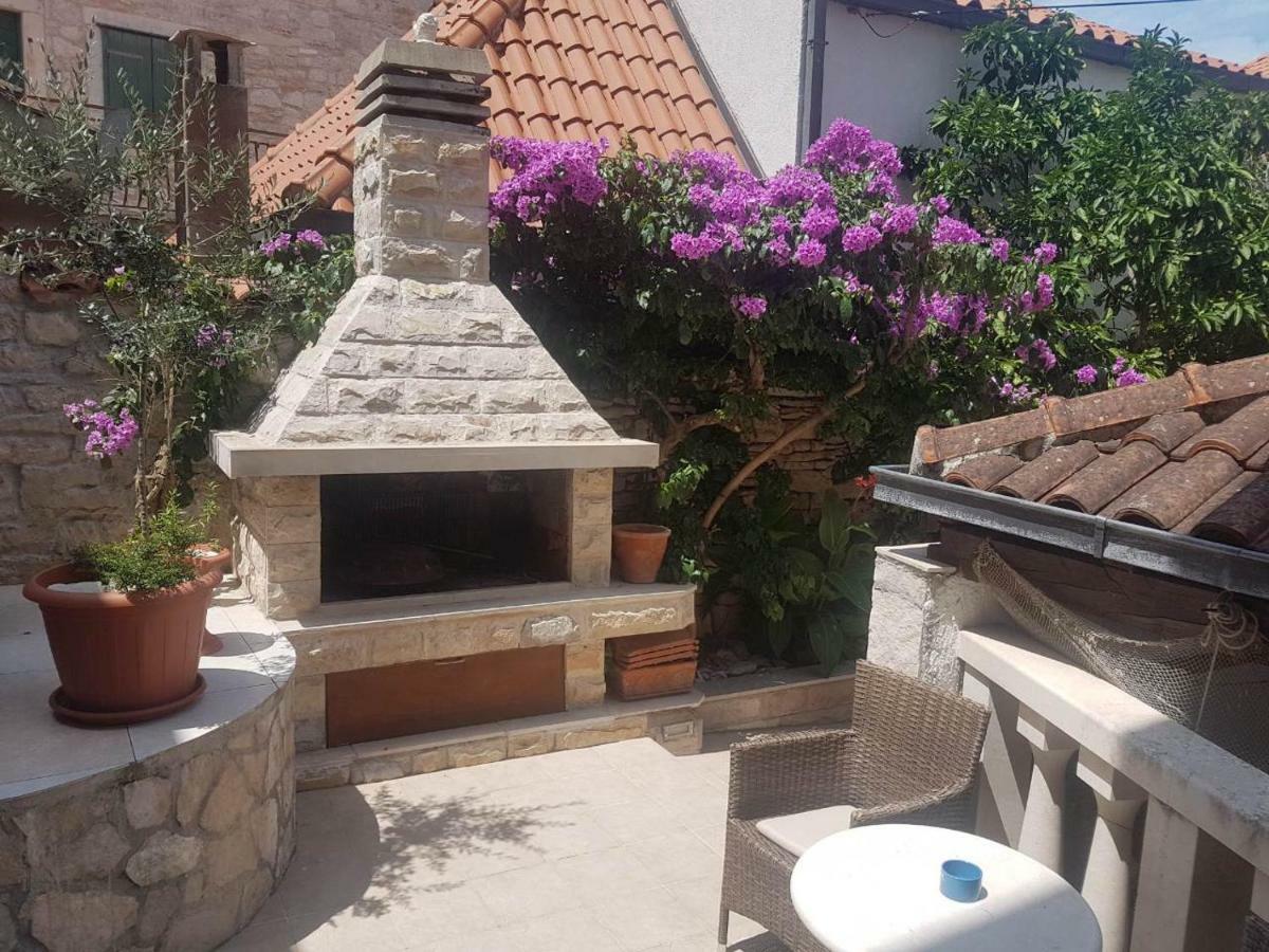 Vila Dora Supetar Apartment Luaran gambar
